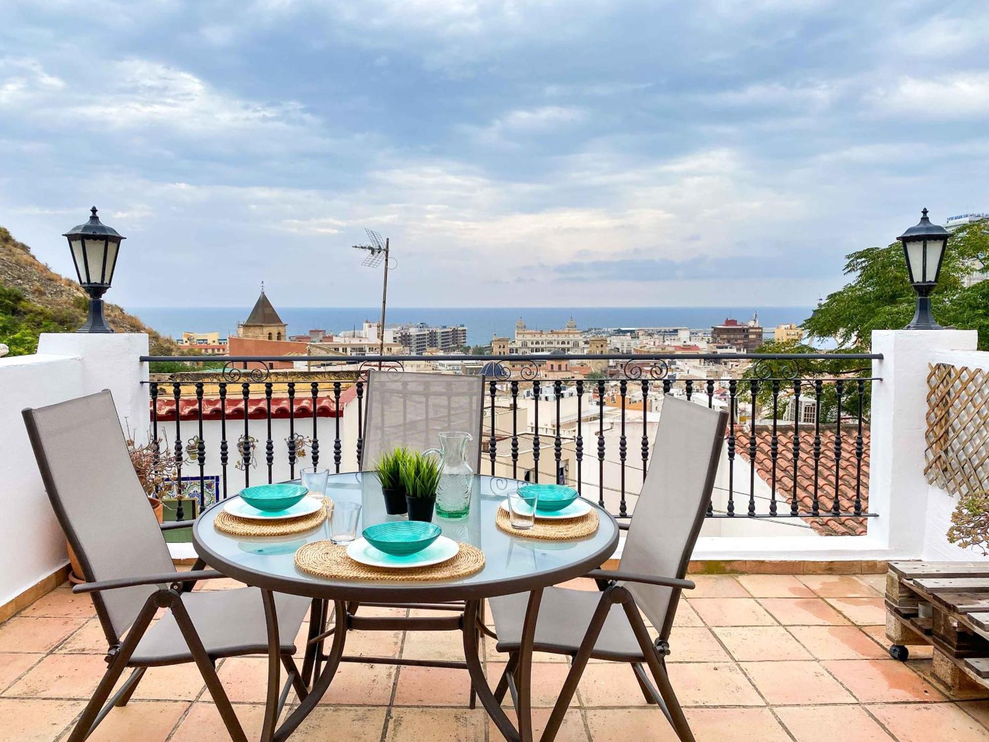 Casa Moll. Tradicion Y Bonitas Vistas De Alicante Esterno foto